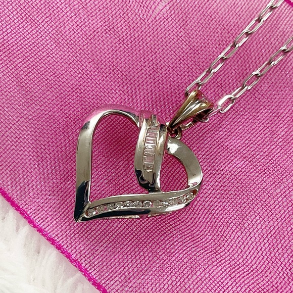 10K White Gold Heart Pendant Baguette & Round Accents 14K White Gold Chain 16” - Picture 4 of 16